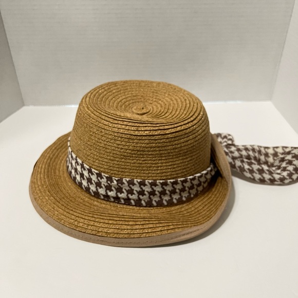 Kestral summer hat tan with Ribbon NWOT excellent condition - Picture 2 of 8